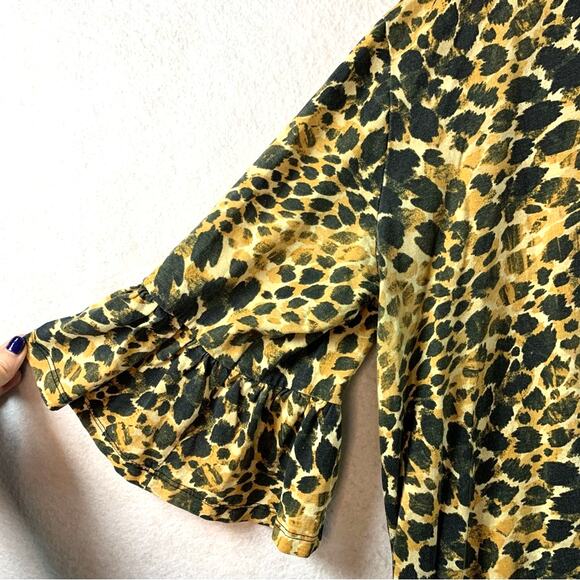 Roamans Womens Abstract Animal Print Top Sz 2X Earthy Flowy Ruffle Sleeve‎ - Picture 3 of 8